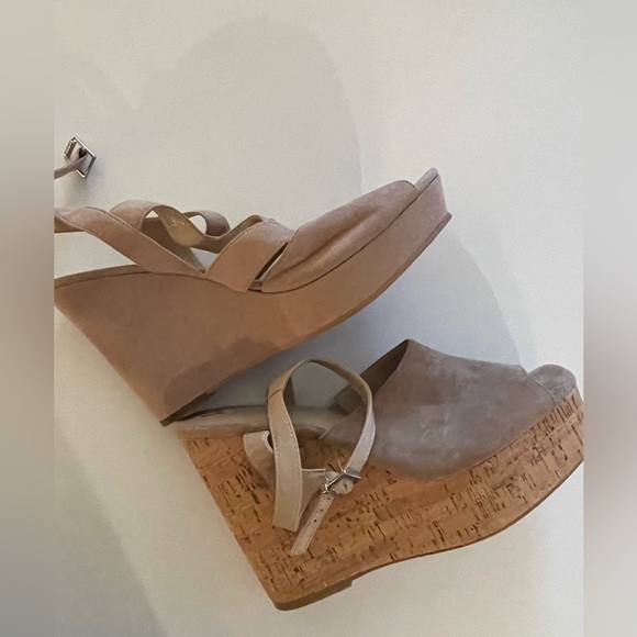 Suede Blush Platform Sandals Size 11 - Picture 3 of 8